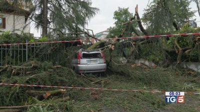 Maltempo al nord Caldo torrido al sud