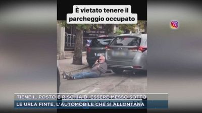 Tiene il posto e rischia di essere messo sotto