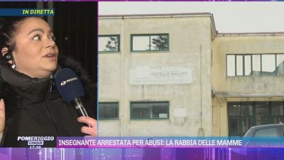 Insegnate arrestata per abusi: la rabbia delle mamme