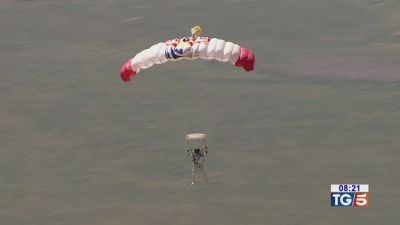 Muore in parapendio re delle sfide estreme