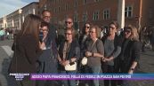 Addio Papa Francesco, folla di fedeli in Piazza San Pietro
