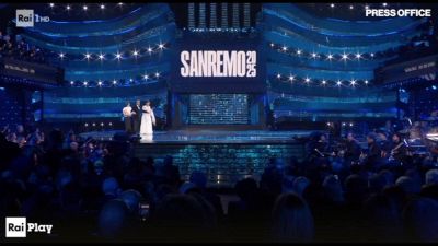 Sanremo al via: messaggio del Papa, pace, show e tante emozioni