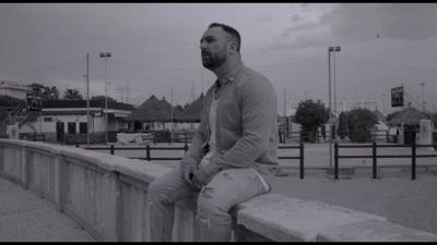 In anteprima il video "Occhi blu" il nuovo singolo inedito di Dèlè