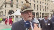 La sfilata finale degli 80mila, Genova ancora invasa dalle penne nere