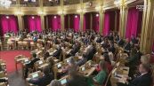 Febbre Mondiale in Norvegia: in Parlamento i deputati eseguono il "viking row"