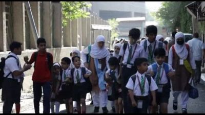 Regge il cessate il fuoco tra India e Pakistan, scuole riaperte