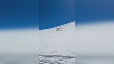 Non solo l'elicottero, ora anche i Piper atterrano sulla pista da sci
