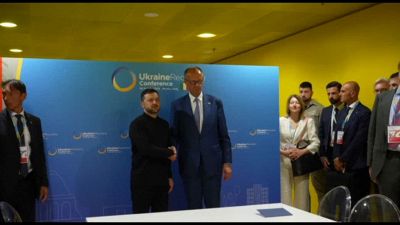 Zelensky incontra il cancelliere tedesco Merz a Roma e lo ringrazia