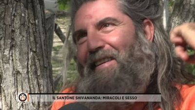Il santone Shivananda: miracoli e sesso