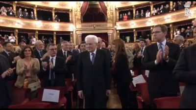 Lungo applauso per Mattarella al 36esimo Congresso dell'Anm a Palermo