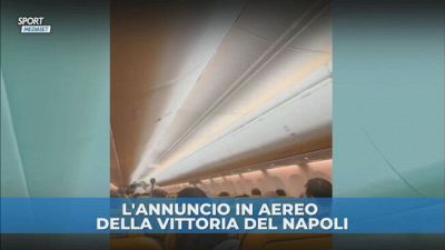 Il Napoli batte il Torino: l'annuncio in aereo ai passeggeri-tifosi