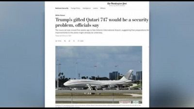 Trump arriva in Qatar fra le polemiche per il maxi regalo di un Boeing 747
