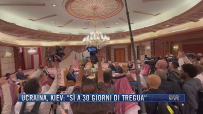 Breaking News delle 21.30 | Ucraina, Kiev: "Sì a 30 giorni di tregua"