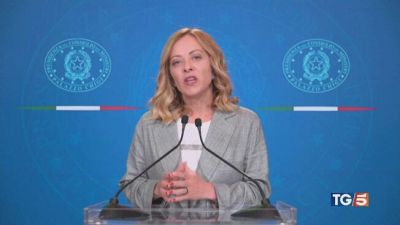 Meloni: "Economia Italia meglio di Francia e Germania"