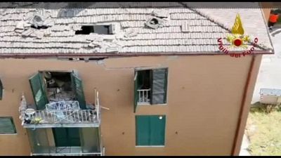 Esplosione in palazzina a Perugia, due feriti di cui uno grave