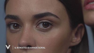 II ritratto di Hande Soral