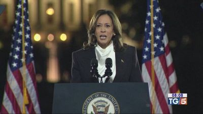 Harris: Trump vuole il potere assoluto