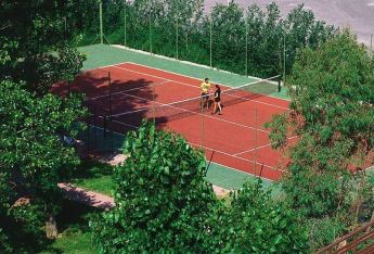 TERME AURORA Campo da tennis