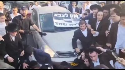 Israele, gli ultra-ortodossi protestano contro coscrizione militare