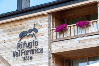 Rifugio Val Formica Cima Larici RIFUGIO