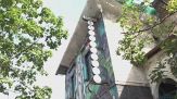 Milano, blitz del centro sociale "il Cantiere" per smaltire l'amianto