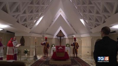 Il mondo si ferma per l'addio a Papa Francesco