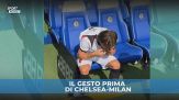 Modric, che gesto: bacia i parastinchi con la foto della famiglia