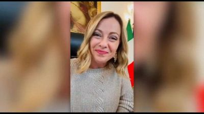 Manovra, Meloni: "Falso che Governo aumenta le tasse, le abbassiamo"
