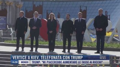 Breaking News delle 14.00 | Vertice a Kiev, telefonata con Trump