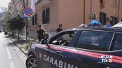 La attira coi social, brutale violenza