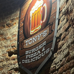 Tony'S Pub