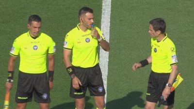 Il Far West sui campi di calcio, 648 aggressioni contro gli arbitri