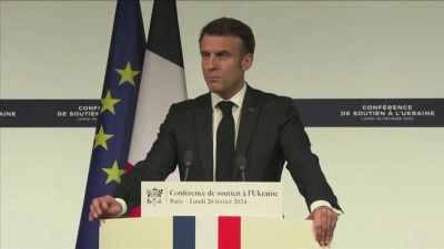 Ucraina, Macron non esclude invio truppe di terra