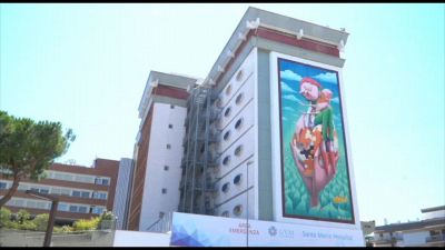 Bari, inaugurato il murale Core a Core al Santa Maria Hospital