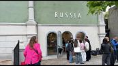 Biennale Arte, apre il padiglione della Russia: fiori e performance