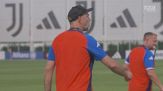 Tudor col capellino e il calcio tennis: l'allenamento Juve prima della partenza