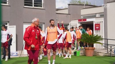 La Roma apre le porte ai tifosi: ecco l'allenamento al Tre Fontane