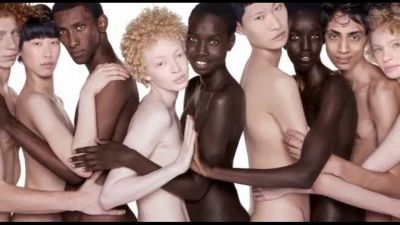 Oliviero Toscani l'europeo: "A casa mia si parlano tutte le lingue"