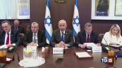 Gaza, l'ira di Biden: "Proteggere i civili"