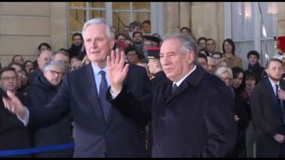 Francia, Bayrou a Matignon per il passaggio di potere