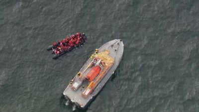 "La Russia destabilizza la Gran Bretagna e l'Occidente con i migranti"