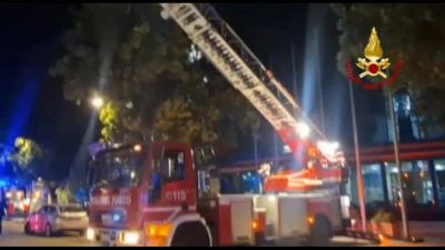 Incendio in hotel ad Abano Terme, salvata una famiglia dalle fiamme