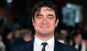 L'estate con Netflix, tutti i film della stagione estiva: Riccardo Scamarcio diventa un compagno geloso