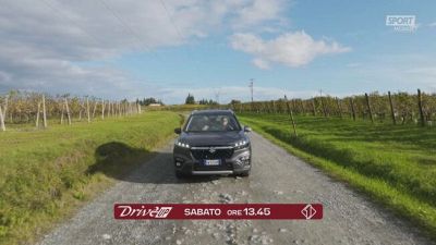 Suzuki S-Cross hybrid, la prova di Drive Up