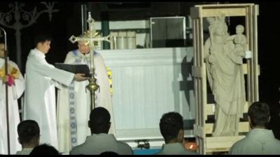A Parigi la Vergine di Notre Dame ritrova il suo posto