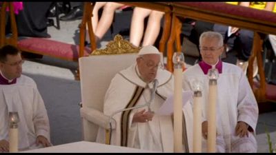 Il Papa apre Sinodo: contributo di ognuno è come dono da condividere