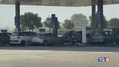 Caro carburanti sconto prorogato
