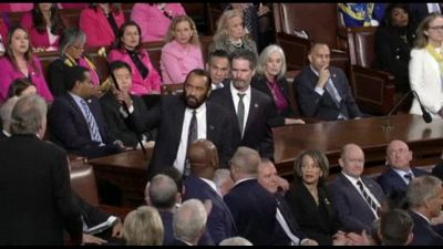 Il democratico Al Green espulso per proteste durante il discorso di Trump