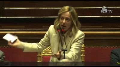 Meloni: Musk? "Non prendo ordini da nessuno e non consento ingerenze"