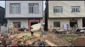 Inondazioni nel Sud della Cina: 6 morti e 130.000 persone evacuate